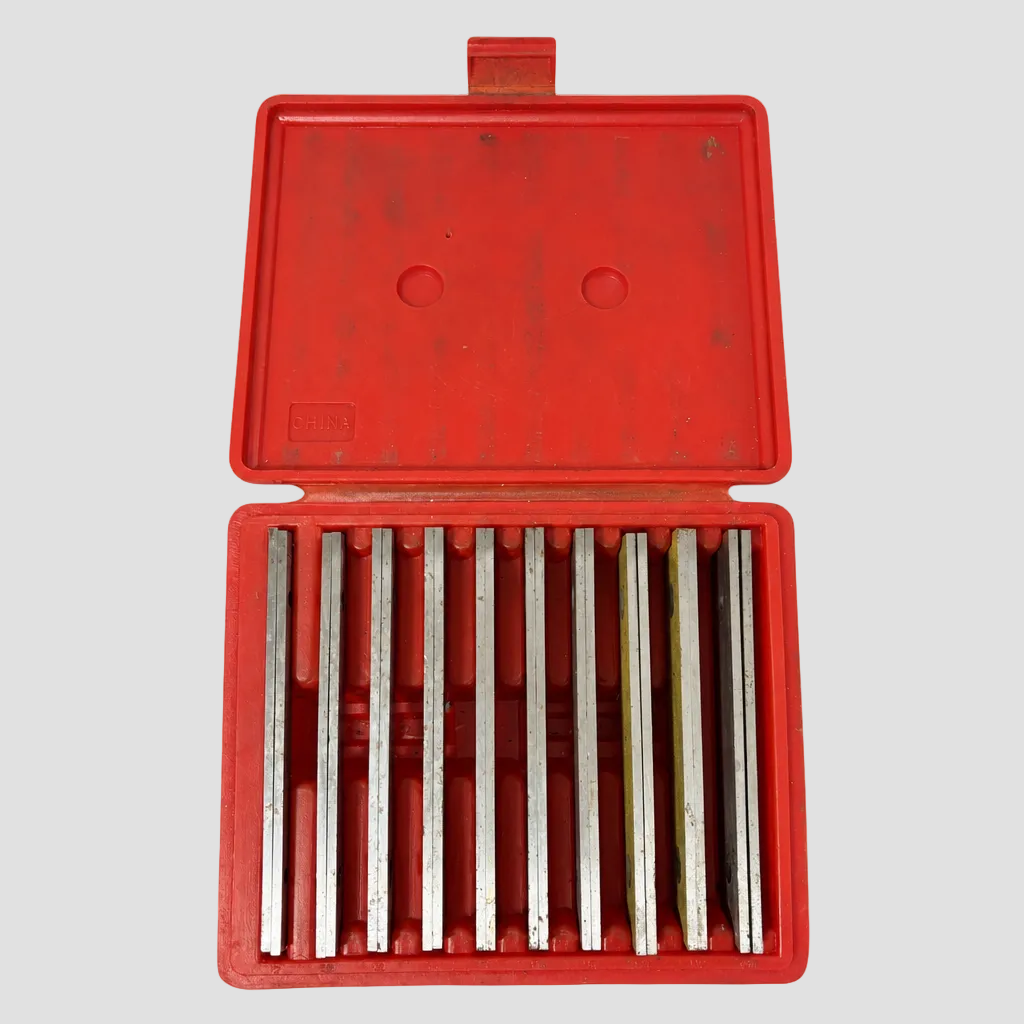 red case with parallel 10 paired parallel sets